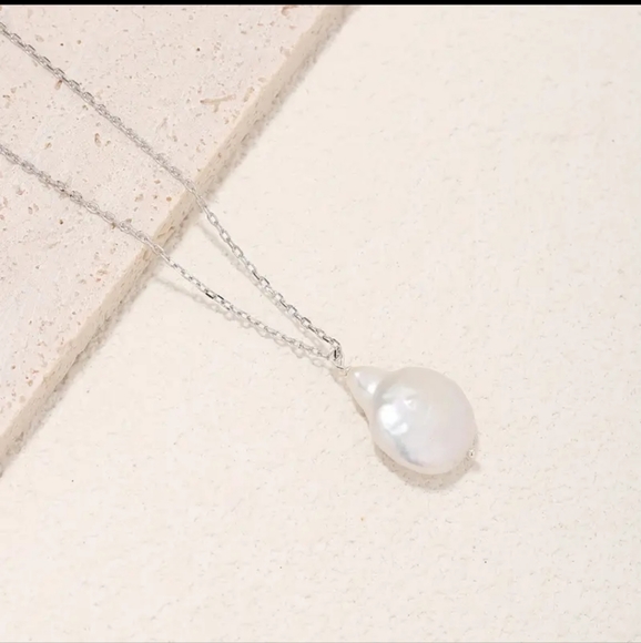 Baroque Style 925 Sterling Silver Irregular Shape Freshwater Pearl  Necklace. - Picture 5 of 5